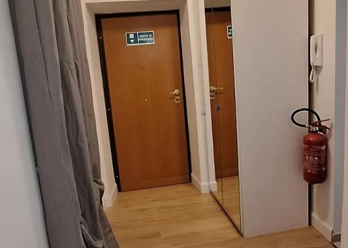 In With Gemelli E Vaticano Apartment
